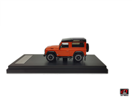 1-64  2018 Land Rover Defender 90 works V8 70th Edition Diecast model car- Orange color